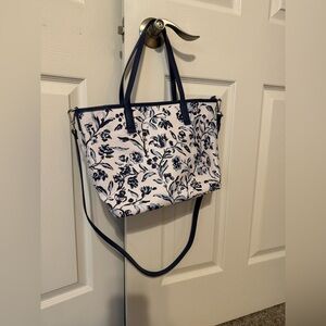Vera Bradley "Perennially Cream" Pattern Blue Floral Purse